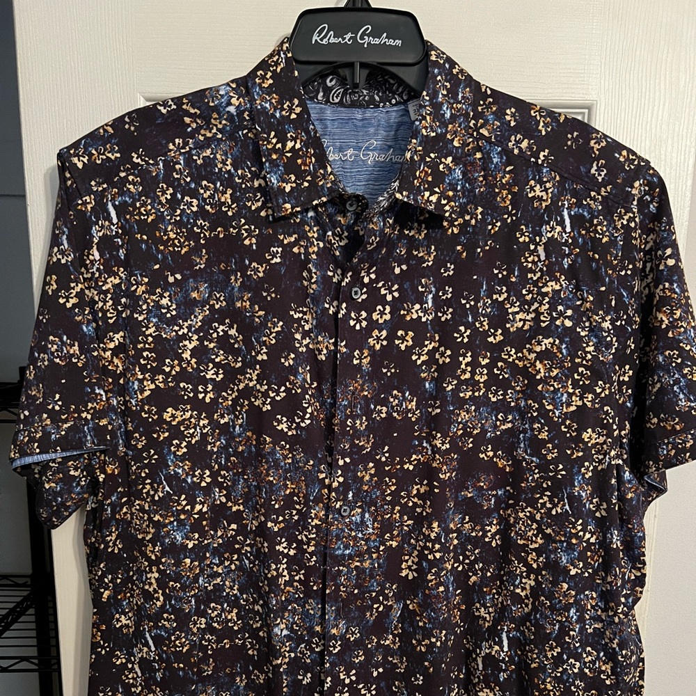 Robert Graham short sleeve!! 2XL
